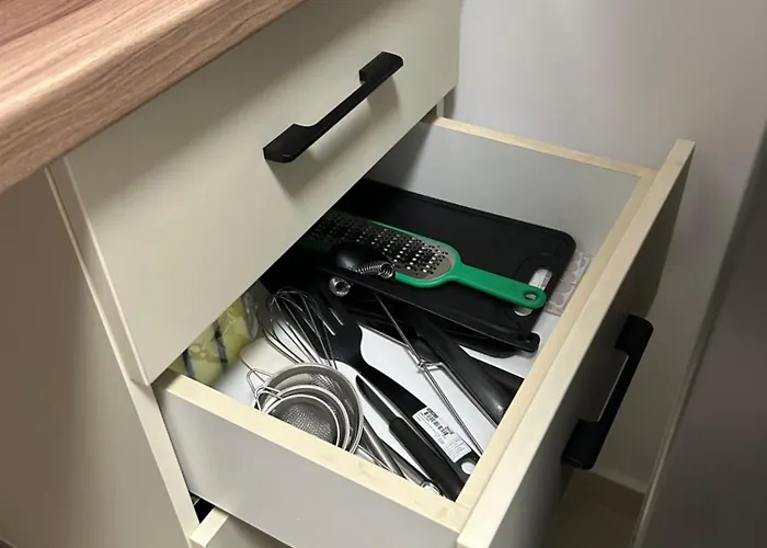 N & D Luxury Studio Apartment *