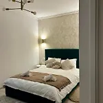 N & D Luxury Studio Daire Bükreş